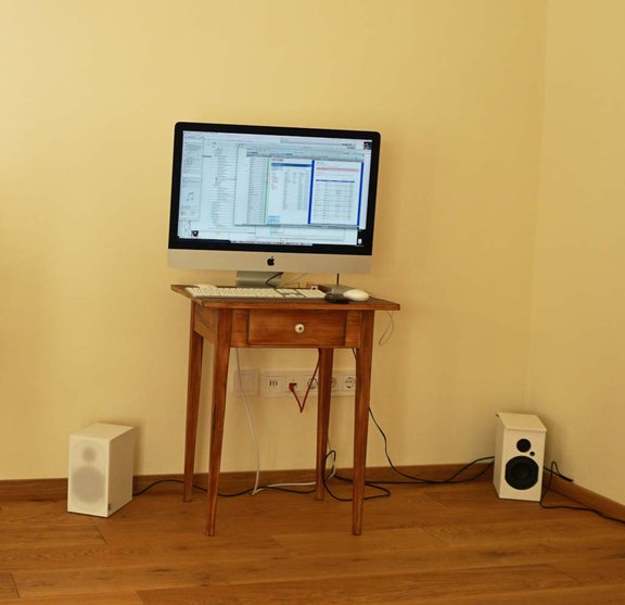 homeoffice.2.nubert.jpg 