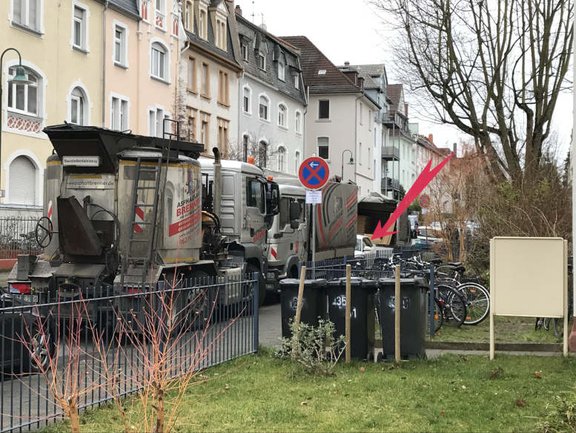 baustellenabsperrung.voll.jpg 
