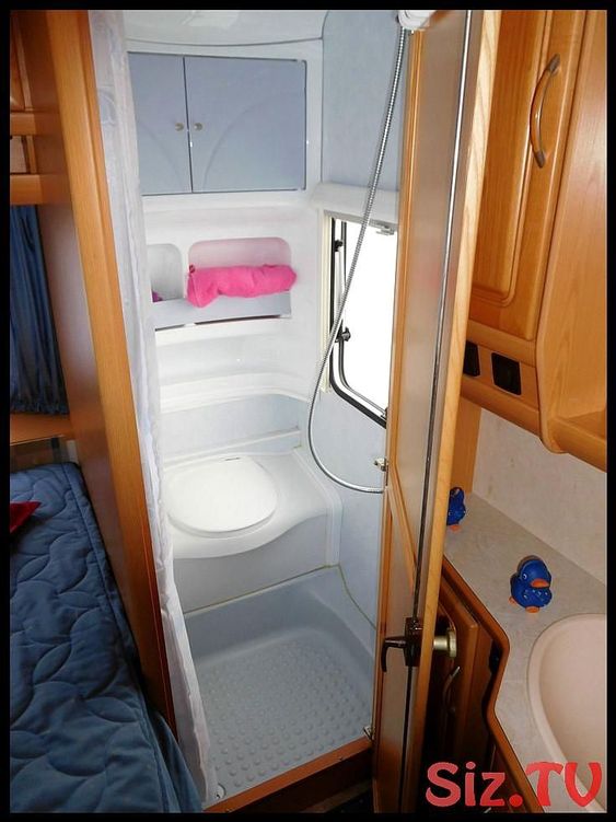 sailors.restroom.jpg 